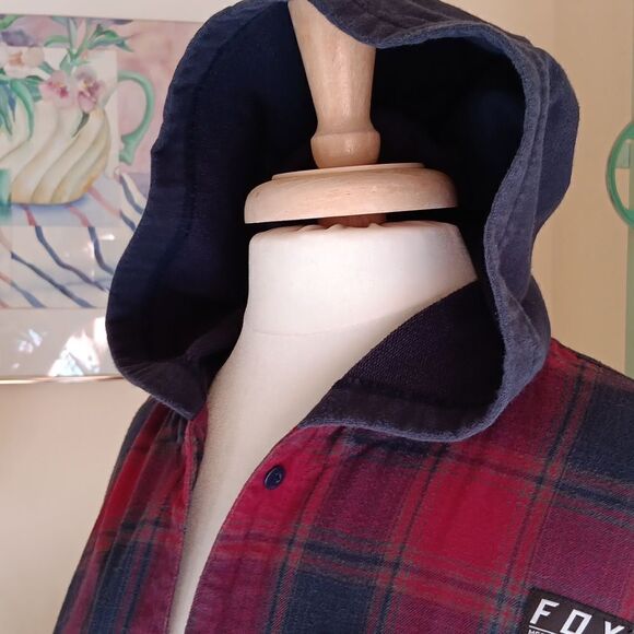 Fox Hooded Flannel - Picture 5 of 12